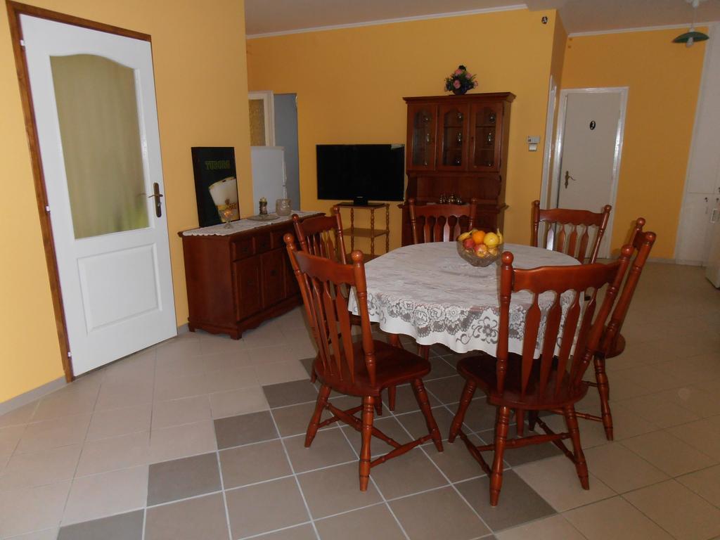 Seven Apartment Keszthely Kültér fotó