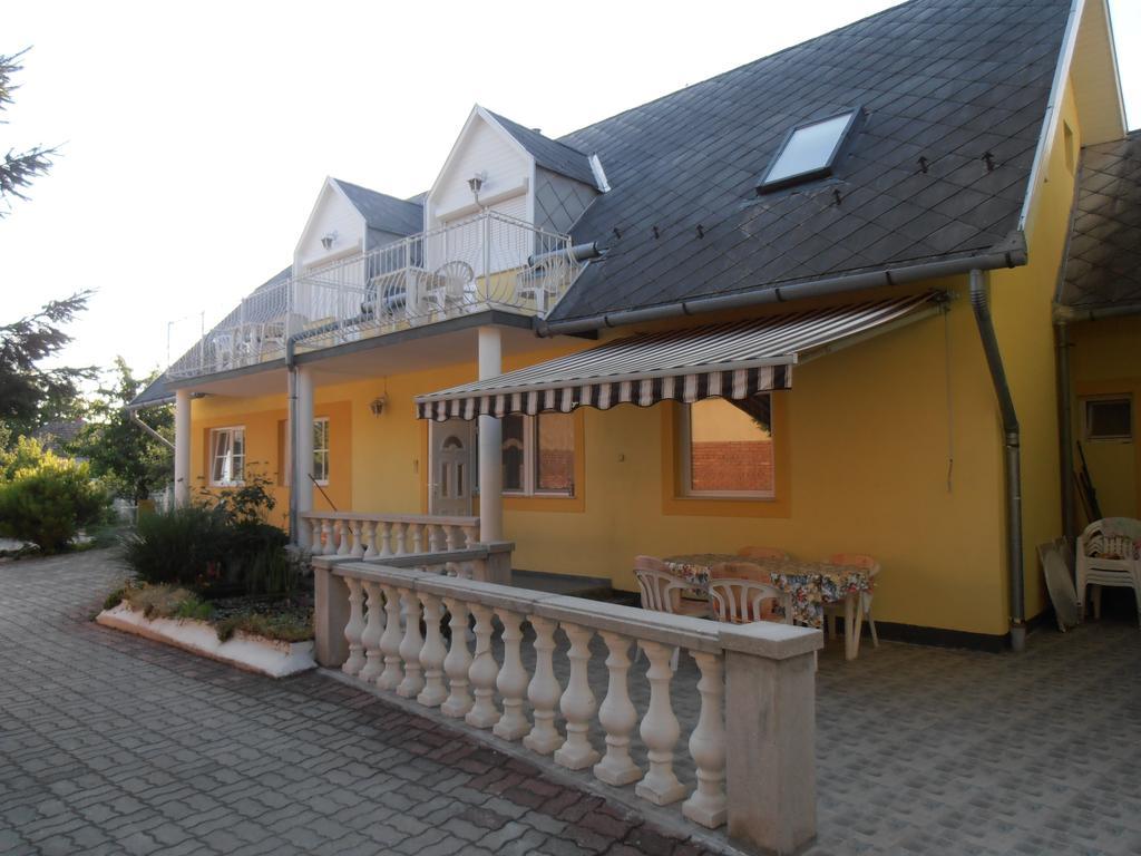 Seven Apartment Keszthely Kültér fotó